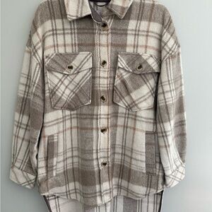 SO Women's Plaid Teddy Shacket - Cream and Brown Size Medium